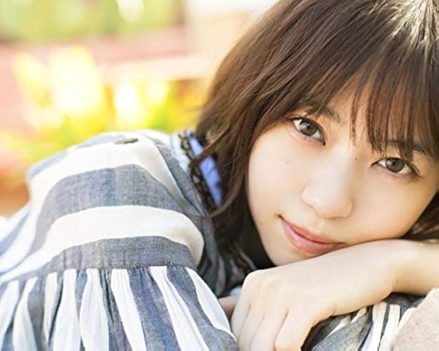 Amazon.co.jp: 西野七瀬1stフォトブック『わたしのこと』 : 西野
